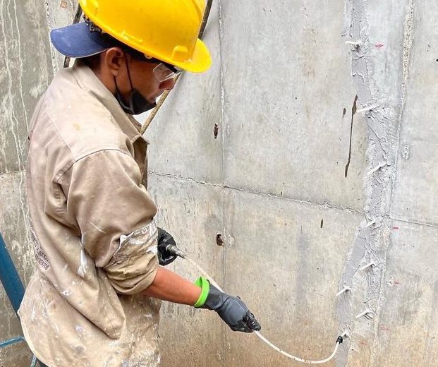 Soldadura de fisuras en concreto Coliseo UPC